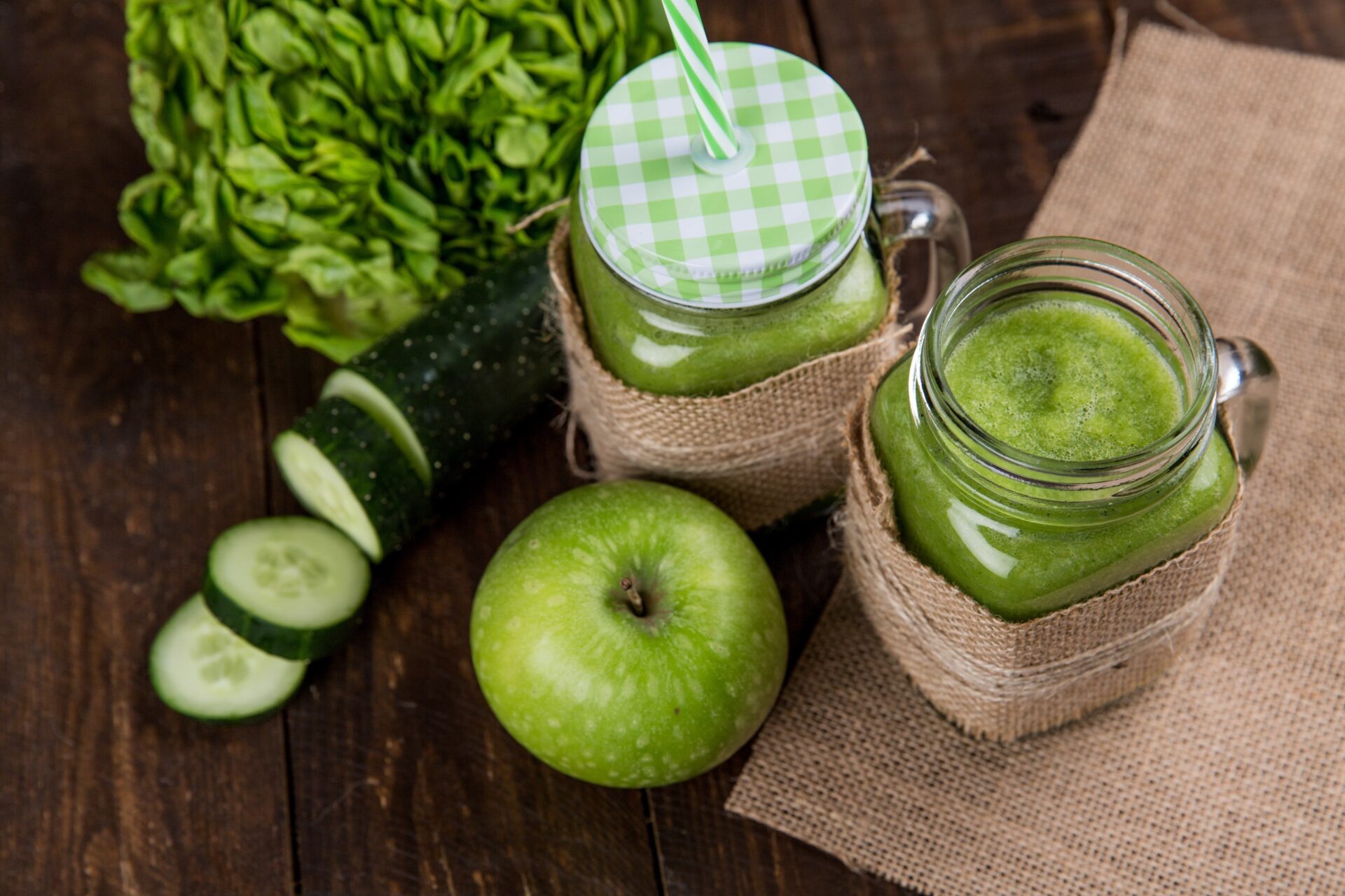 woman losing weight with smoothie